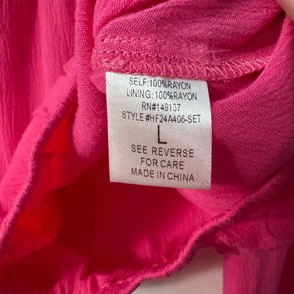 Hudson Gray Off the Shoulder Bell Sleeve Crop Top and Lace Shorts 2 Piece Set - Picture 4 of 10